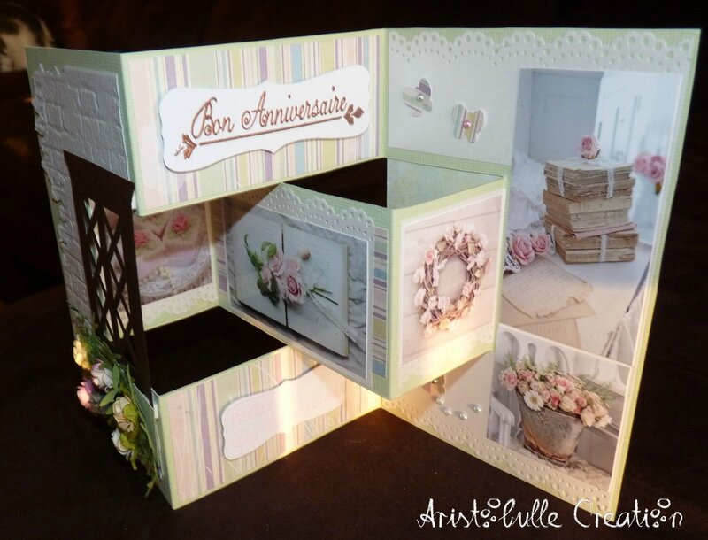 Carte tri-fold fenêtre - intérieur