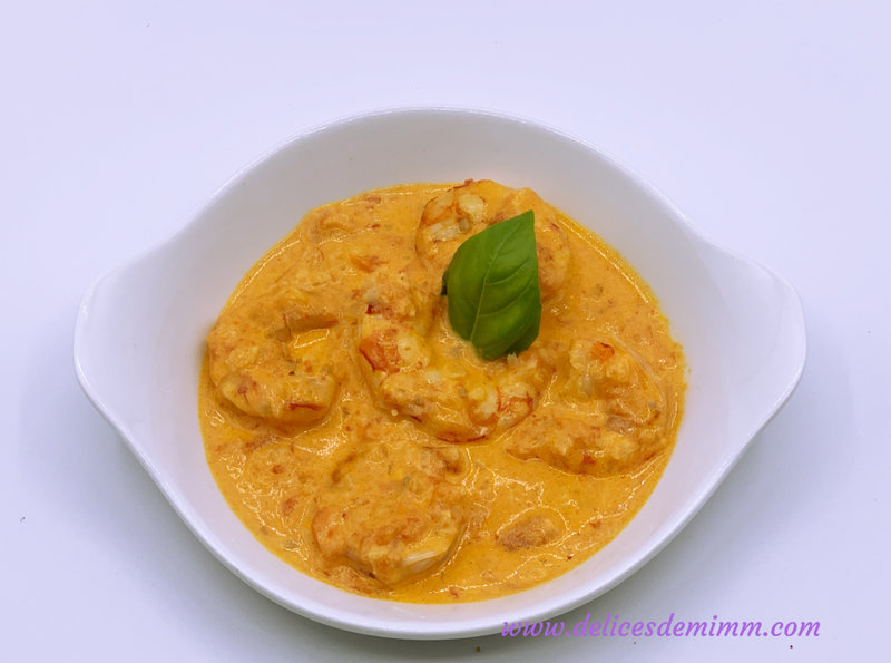 Cassolette de scampis, sauce crémeuse aux tomates fraîches 2