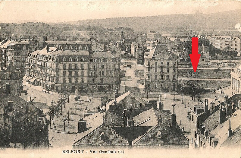 Belfort CPA 0c Place République Vue générale Sans Monument