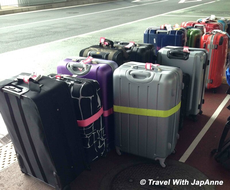 Bagages en file japonaise Travel With JapAnne