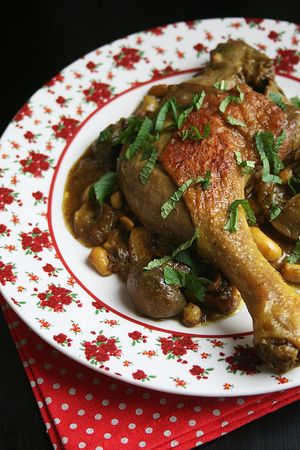 Tajine de canard aux noix de cajou et à la menthe 1
