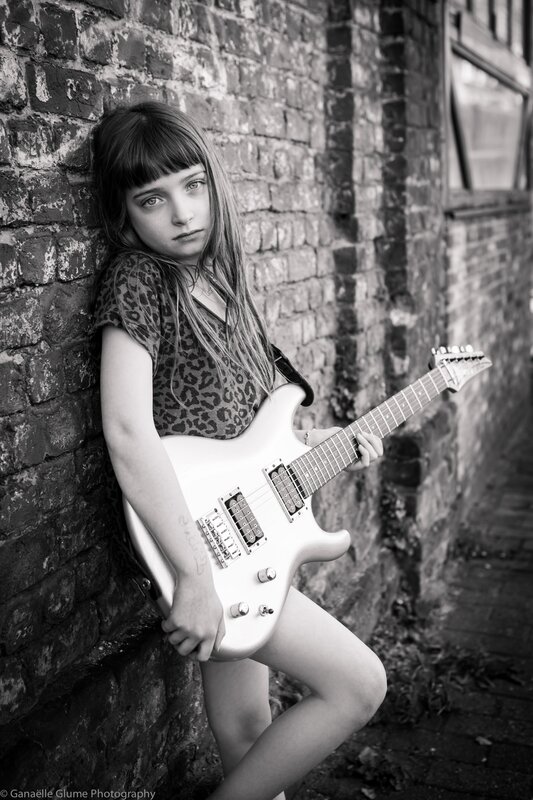 thémis / the music town bruxelles : guitare