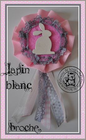 Broche lapin blanc 3