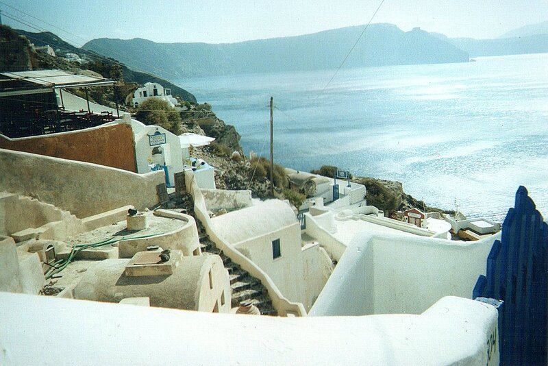 Photo vue village des Cyclades avec plongée mer et montagne (Contraste auto et Netteté)