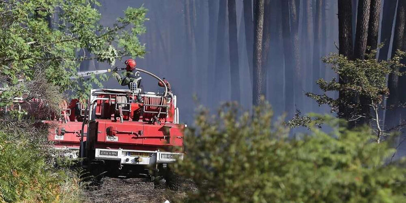 feu de forêt en gironde la préfecture lance un apple à la vigilance