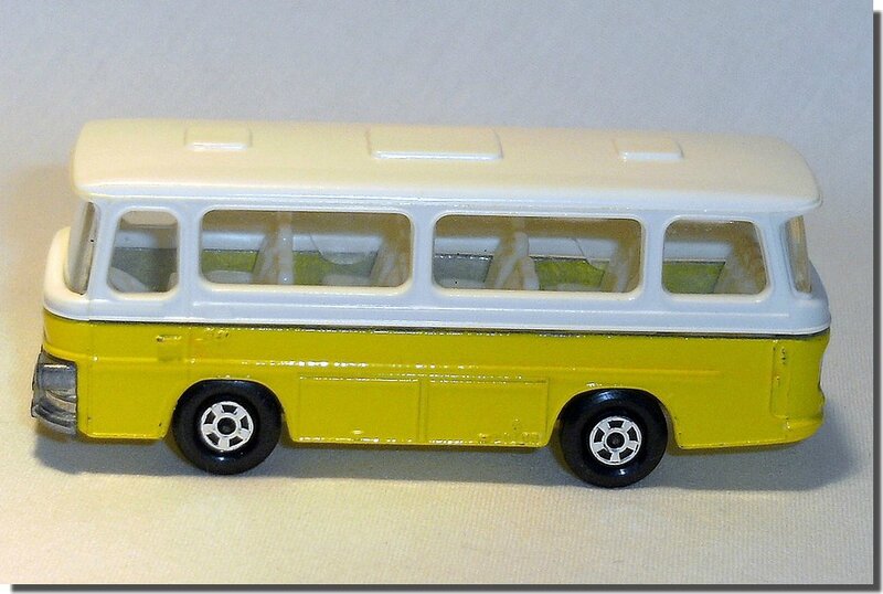 Lesney Matchbox 12 D Bus Setra coach A 3