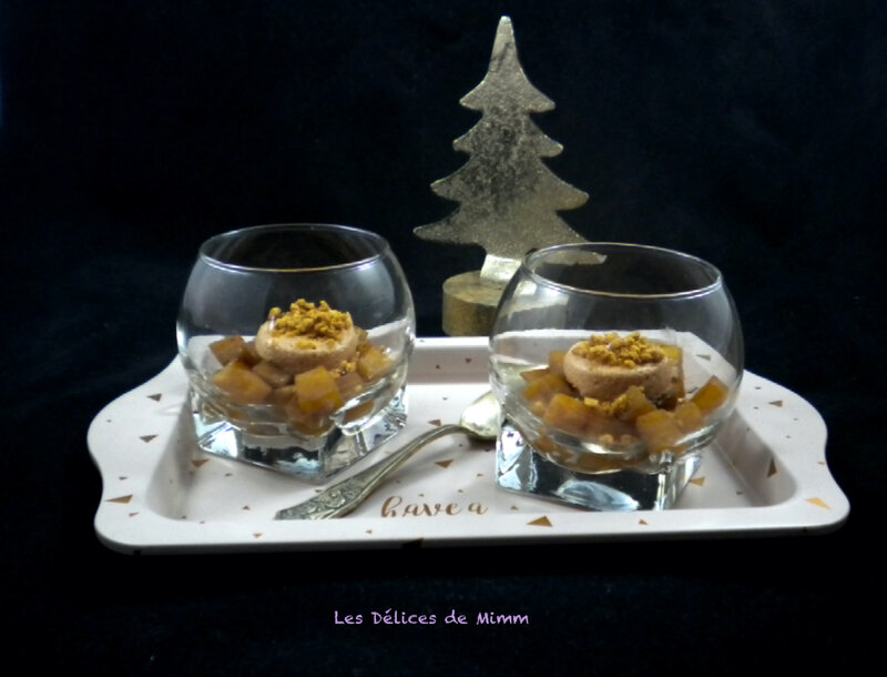 Verrine de foie gras aux pommes caramélisées et aux spéculoos 3