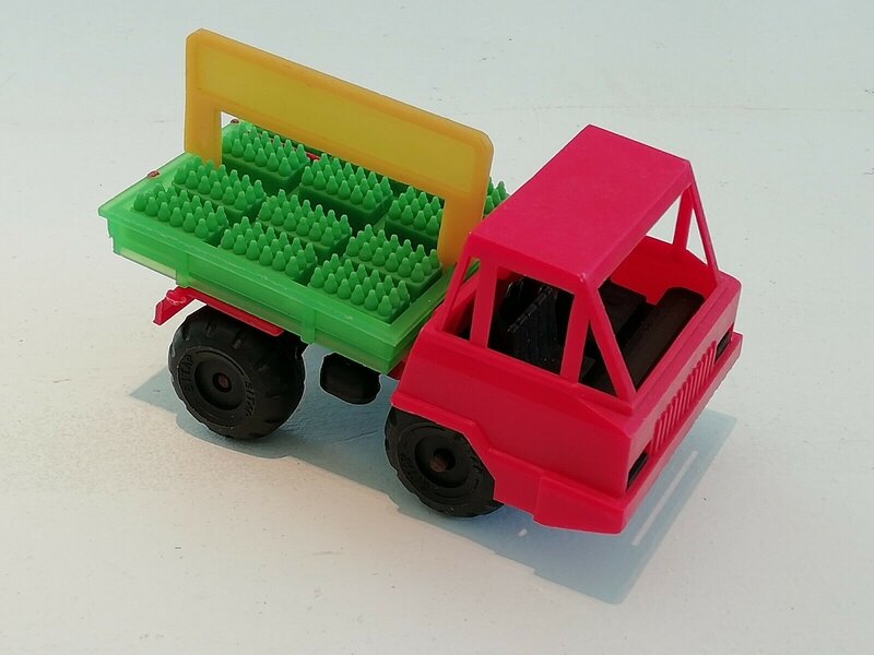 JB 00702