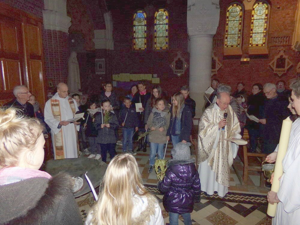 2015-03-26-LE DOULIEU-veillée pascale (11)