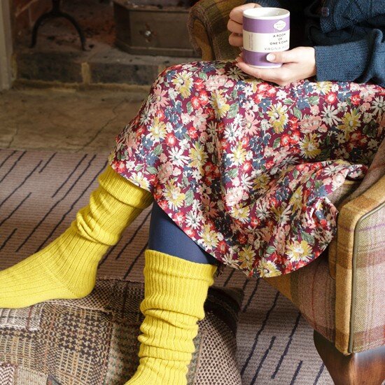 country-cottage-decor-country-homes-Interiors-socks