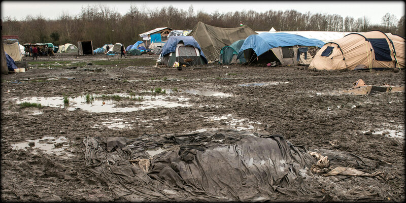 Camp_de_refugies_a_Grande_Synthe_mettre_un_minimum_d_humanite