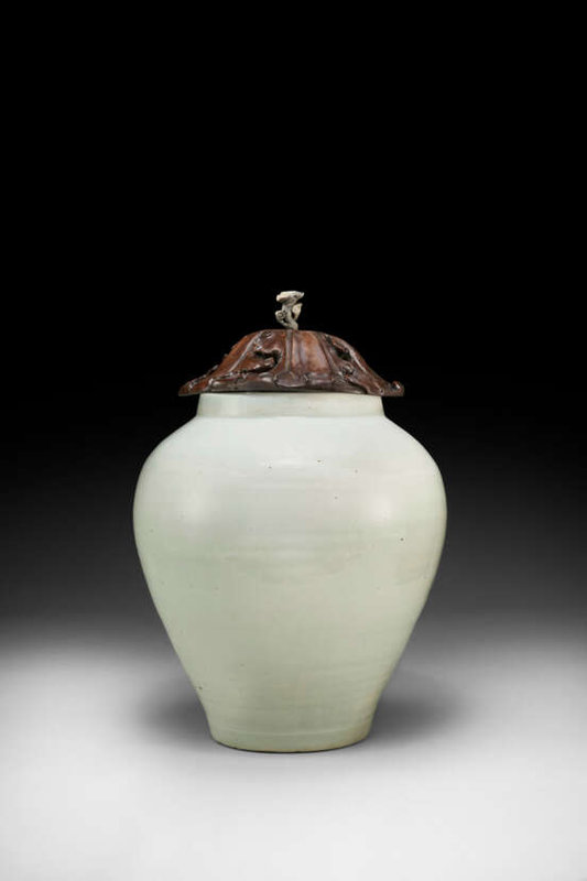A large tianbai-glazed jar, Yongle period (1403-1425)