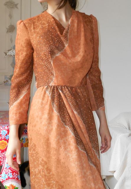 robe_vintage_marron