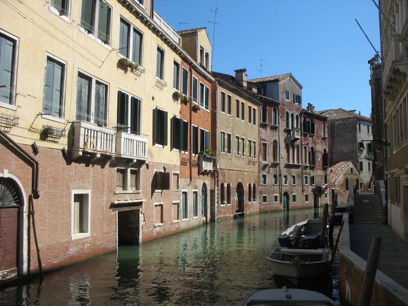 Venise, canal et façades (Italie)