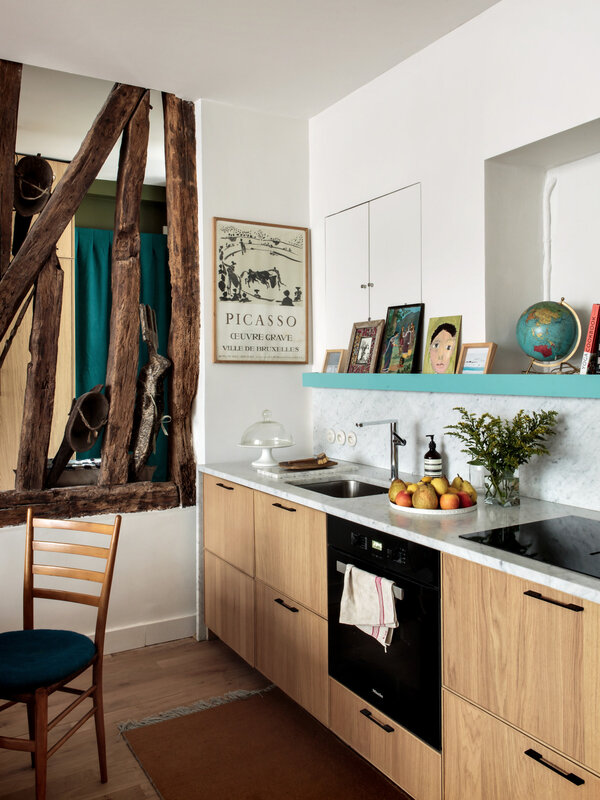 camille-hermand-customized-ikea-kitchen-le-marais-paris-hervier-goluza-photo-3-1466x1955