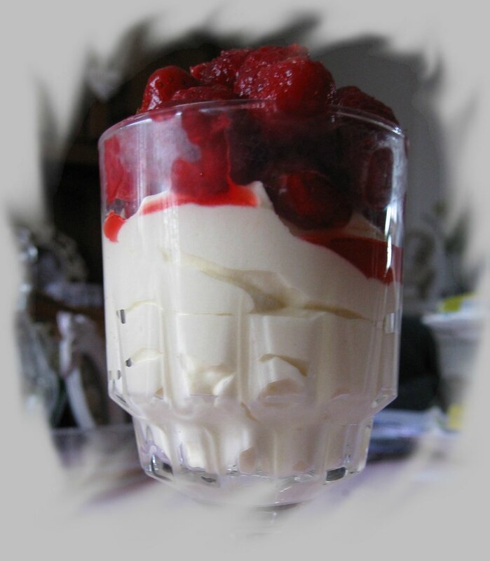 mousse au chocolat blanc et framboises