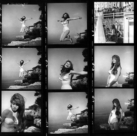 1954-maillot_blanc-par_halsman-contact-1
