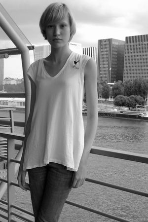 Ella___Slides_Paris_1