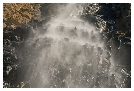 Ordesa_douche_rochers_noirs