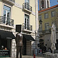 Des visites de Lisbonne (23/29). Le largo São <b>Carlos</b> et la maison natale de Fernando Pessoa.