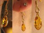 boucles d'oreilles dorées goutte jaune