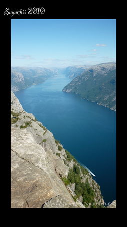 la_vue_du_fjord_verticale