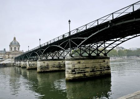B10 - Pont des Arts