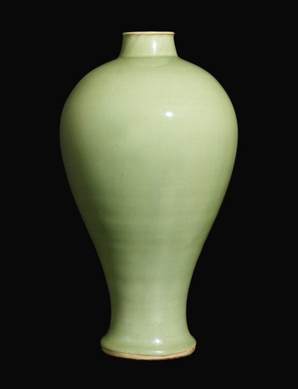 An exceptional and large Longquan celadon vase, meiping, Early Ming dynasty