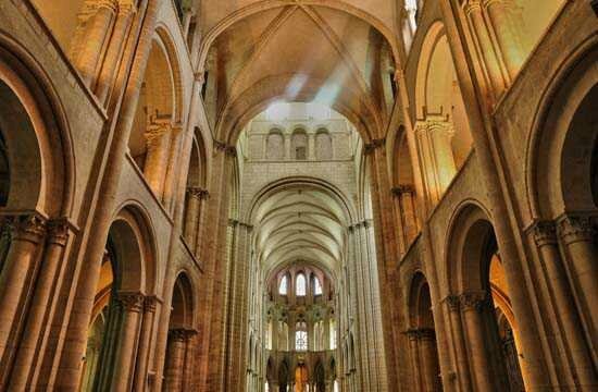 eglise_Saint_Etienne_Caen_010