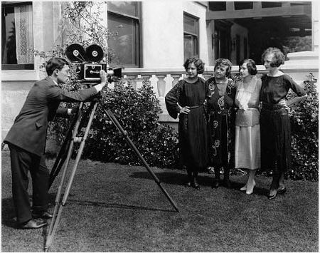 buster_talmadge_sisters__no_pe_na_co_1920