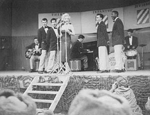 1954-02-17-korea-3rd_infrantry-stage_out-030-11