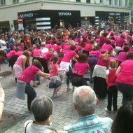 flashmob-contre-le-cancer-du-sein