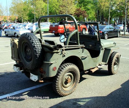 Hotchkiss jeep de 1966 (Rencard Haguenau avril 2011) 02