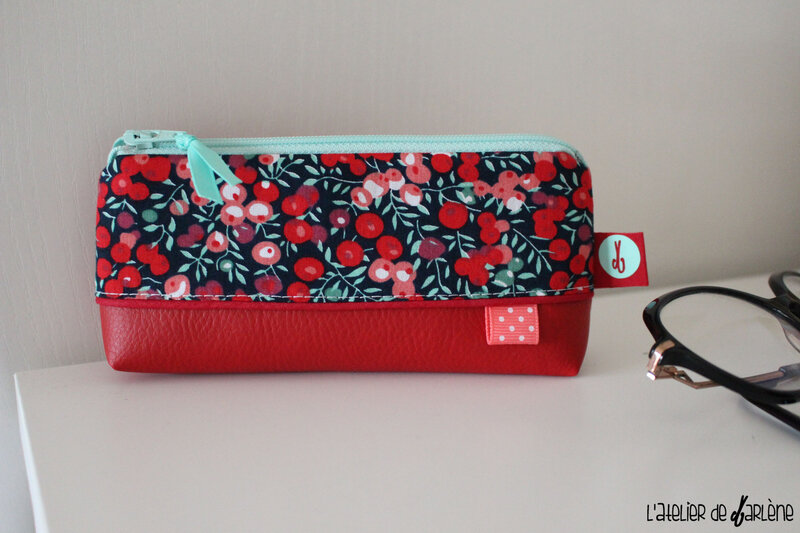 etui a lunettes rouge Mitsi liberty