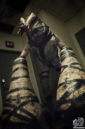 Siam_Grab___Silent_Hill_by_EmmyLou