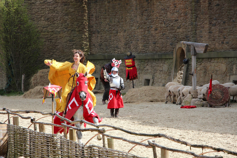 12-Puy-du-Fou-Chevaliers (2)