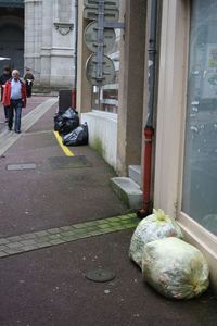 Avranches rue des Trois Rois ordure déchet C3A