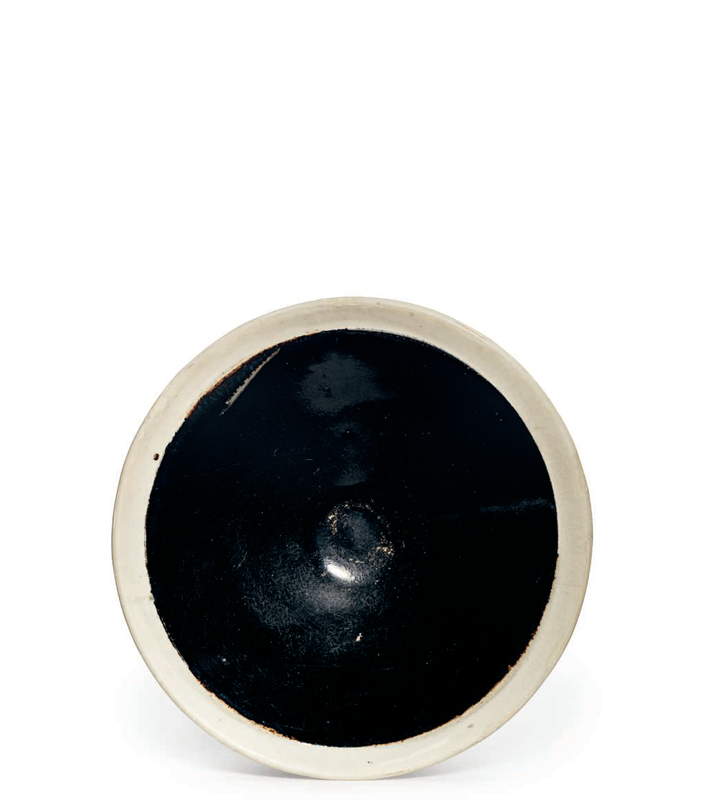 A_Cizhou_black_glazed_bowl_with_white_rim__Song_dynasty__960_1279_