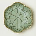 Brush washer in the shape of a plum blossom, <b>guan</b> <b>ware</b>, China, Southern Song (1127 - 1279)