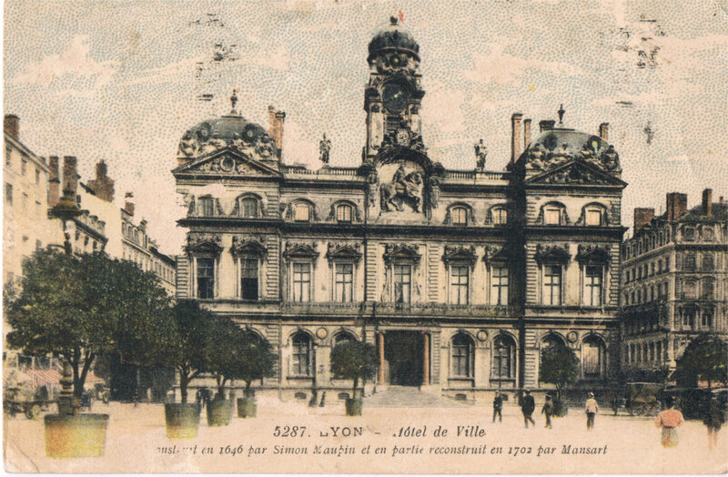 LYON-hôtel de ville-1919-