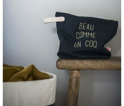 trousse toilette beau comme un coq scene zoom