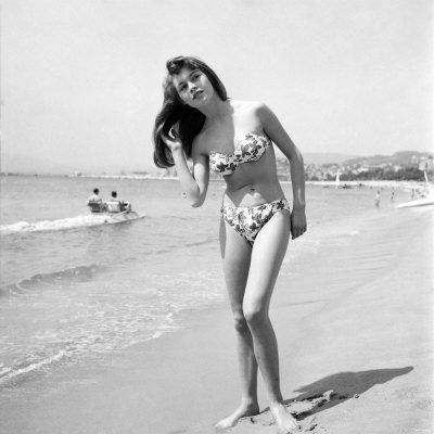 1953-05-festival_de_cannes-plage-010-1
