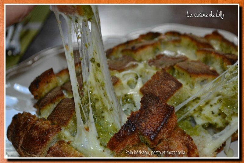 pain hérisson, pesto et mozzarella