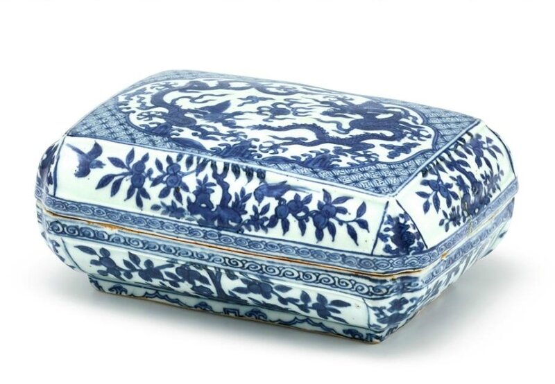 A Blue and White 'Dragon' Box and Cover, Mark and period of Wanli (1573-1620)