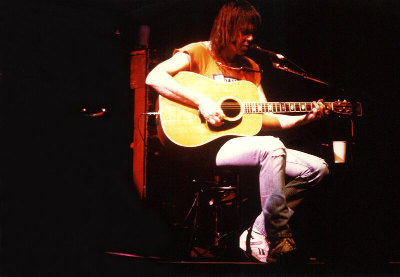 1987 05 Neil Young Palais des Sports 01