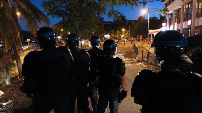 Mayotte : l'Assemblée nationale approuve la limitation du droit du sol après un vif débat Gendarmerie mobile Mayotte