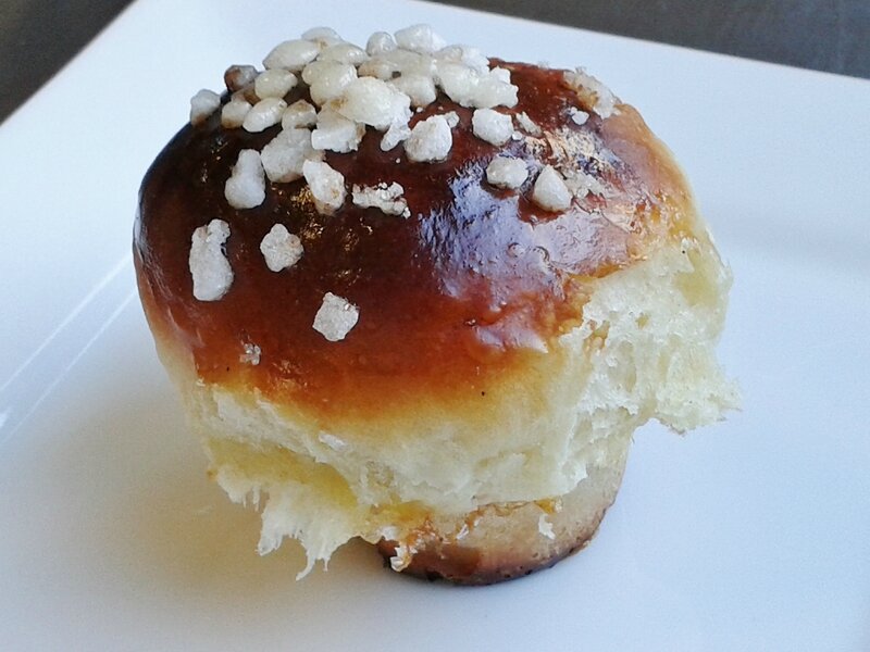 petites brioches au sucre perlé