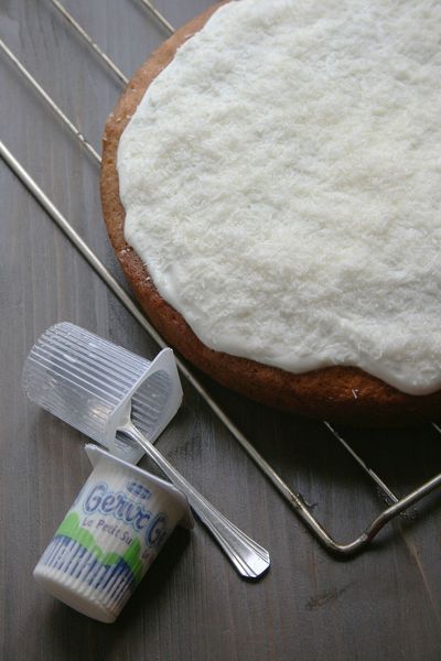 Gâteau à la banane, noix de coco nappage petit suisse Passion culinaire 1