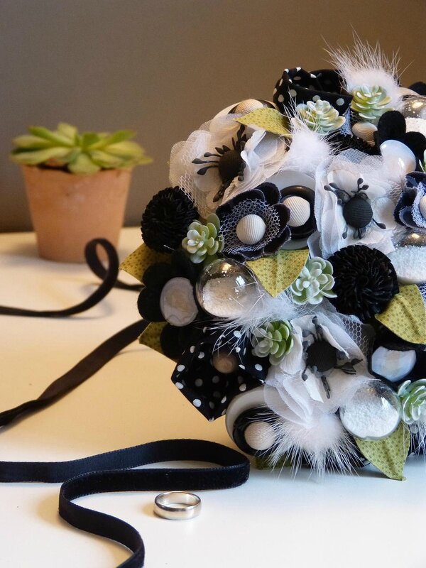 Bouquet de mariée en tissus, noir et blanc, pop
