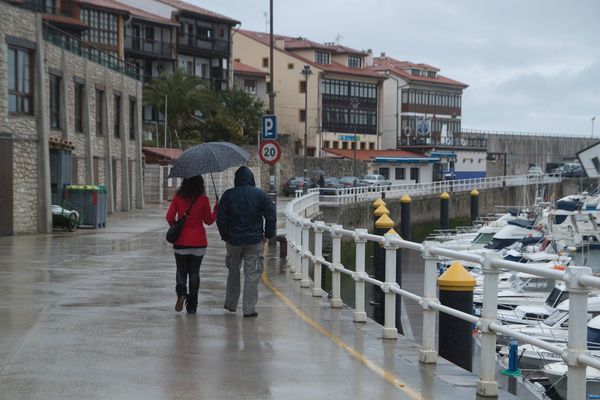 Asturies cote pluie GA 270113 52 port parapluie